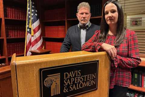 New Jersey Firm Challenges Madison Square Garden Policy Barring Plaintiffs' Lawyers