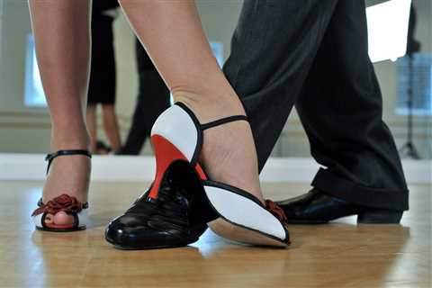 Factors to Have In Mind When Choosing Dancing Shoes