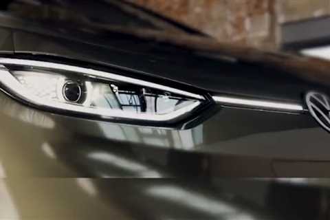 Volkswagen ID.3 headlight steps in the teaser limelight