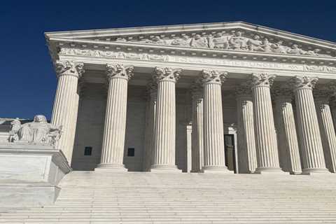 Famed Supreme Court Advocate Retires, Citing High Court’s Problematic Conservative ‘Supermajority’