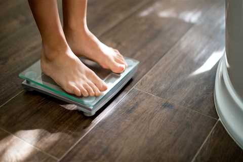 Should i see a dietitian or nutritionist to lose weight?