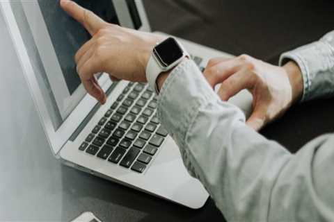 What are the disadvantages of using external consultants?