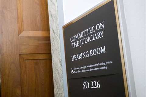 Supreme Court Ethics Hearing Will Include Testimony From 3 Democratic, 2 GOP Picks