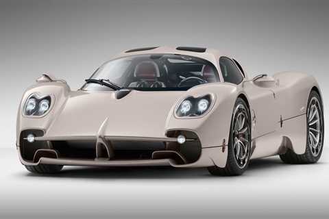 Pagani is developing an EV but says batteries remain too heavy