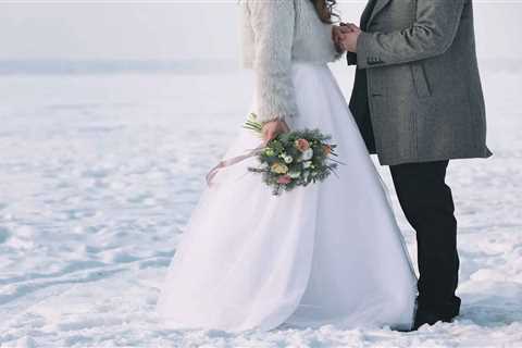 Winter Wedding Ideas That Go Way Beyond Snow