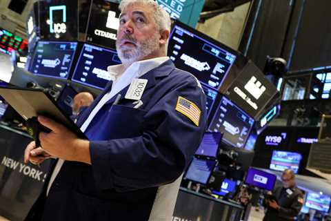 Yield Curve Is Flashing a Recession Warning. Some Wonder if It’s Wrong.