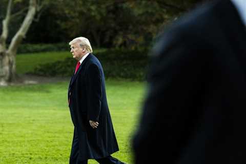 'Trump Would Get De Oliveira an Attorney'—and Some Lawyers Think That's Risky