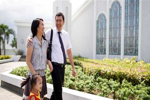 Rights of Individuals to Assemble for Worship in Public Places in Hawaii