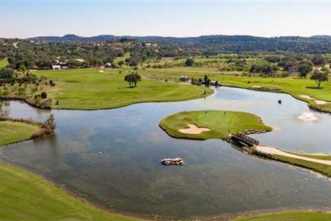 Golfing in Cedar Park, Texas: An Unforgettable Experience at Woodland Greens Golf Center