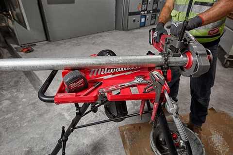 Milwaukee Tool leveling tripod chain vise
