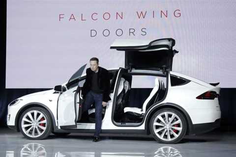 Tesla discounts Model S by $30,000, and Model X by $41,000