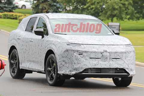 Nissan Murano spy photos prove the 'ute has life left yet