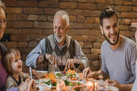 Why lawyers should not represent family members?