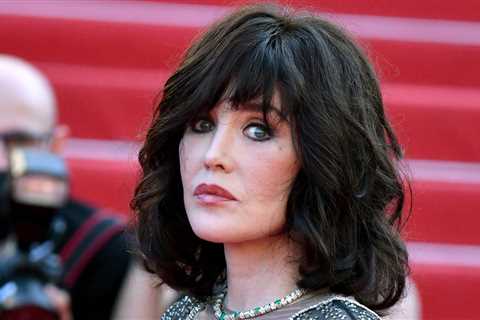 Actress Isabelle Adjani, who was named in the Panama Papers, to be tried for tax evasion