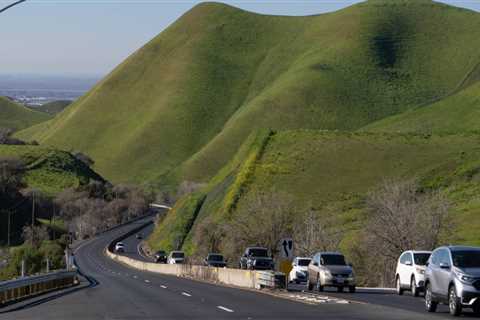 What Services Does Contra Costa County Provide for Its Residents?