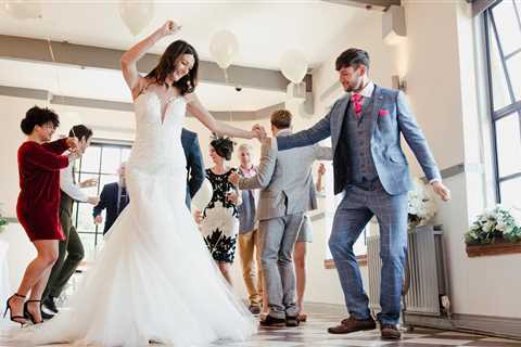 How Much Does a Wedding DJ Cost?
