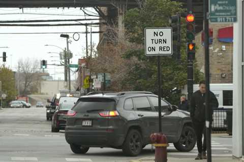 Right turn on red? With pedestrian deaths rising, US cities are considering bans
