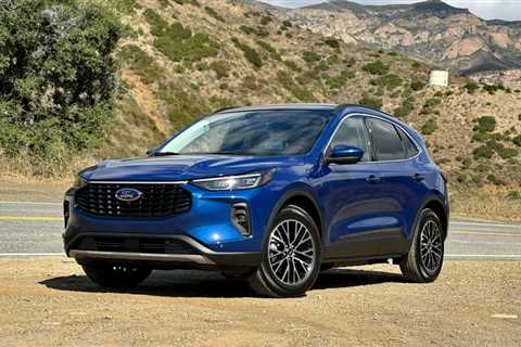 2024 Ford Escape Review: Easy to like, but space and price are problems