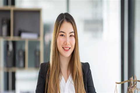 What are the Qualifications for Becoming a Criminal Lawyer in Los Angeles County?