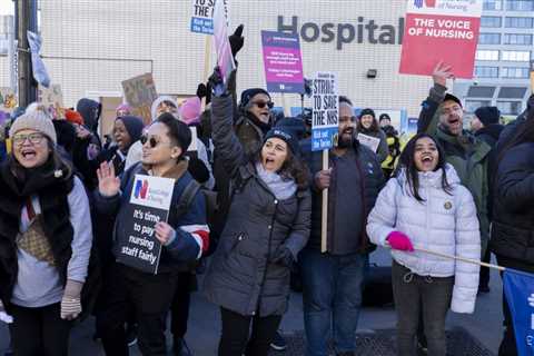 Government pushes ahead with rolling out ‘unworkable’ anti-strike law