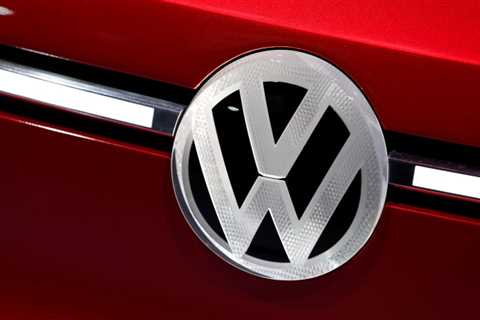 UAW: over 1,000 VW workers in Tennessee signed cards seeking union representation