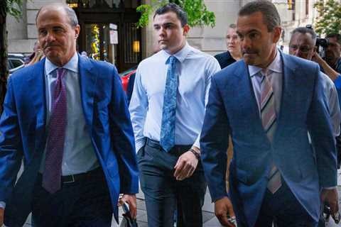Judge dismisses charges against Philly officer in fatal shooting during traffic stop