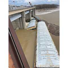 Loose Barges on Ohio River Crash Into McAlpine Locks and Dam
