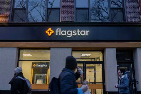 New York Community Bank Raises $1 Billion in Emergency Cash