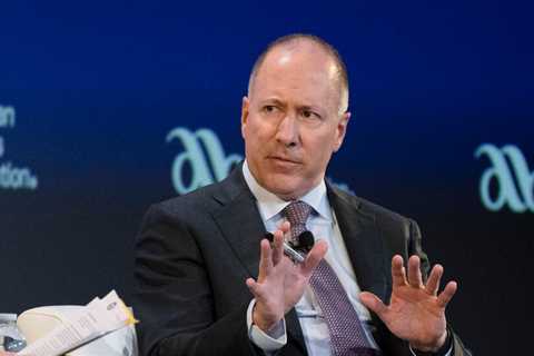 Trade Groups Sue to Block Credit Card Late Fee Limit