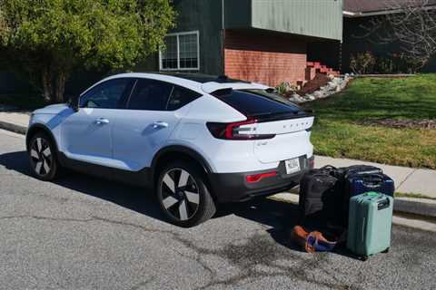 Volvo C40 Luggage Test: How much cargo space?