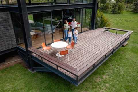 Designing the Perfect Outdoor Deck