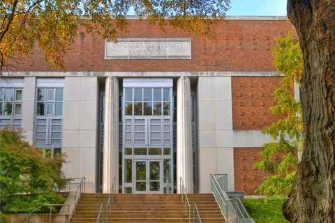 Aderant Announces Collaboration With Vanderbilt Law School's AI Law Lab