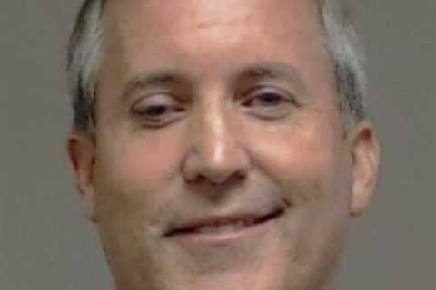 Texas AG Ken Paxton Stomps Into DC, Wishes He Hadn’t
