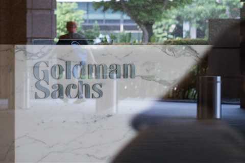 Goldman ditches robo-investing for masses in sale to Betterment