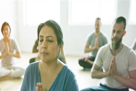 Who practices functional medicine?