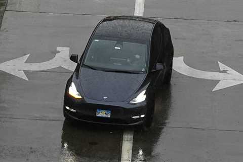 Tesla board urges retail investors to back Elon Musk's $56 billion pay deal
