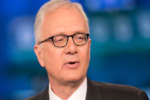 Why investors shouldn't be clamoring for rate cuts this summer