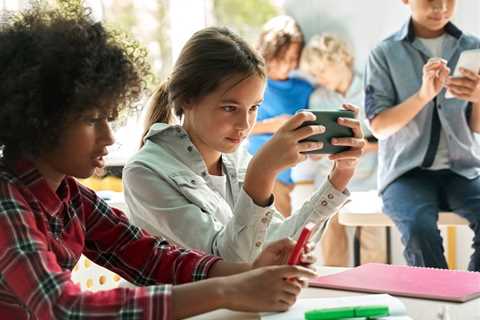 7 More Canadian Schools and Boards Sue Social Media Giants, Seek $2.6B in Damages