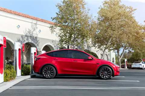 J.D. Power survey: Tesla is playing with fire with Supercharger layoffs
