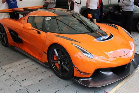 Koenigsegg tells Jesko owners to stop driving after $3 million car burns