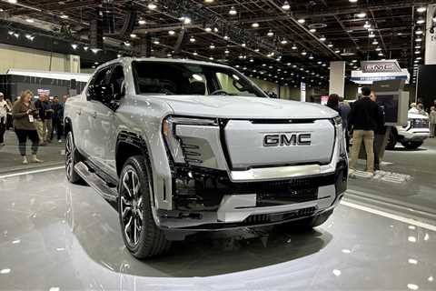 2025 GMC Sierra EV rumored to offer a smaller 170-kWh pack as standard