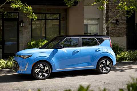 2025 Kia Soul up by $300, EX trim adds Soulmate Special Edition
