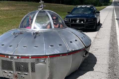Oklahoma State Police traffic stop is a close encounter with a flying saucer