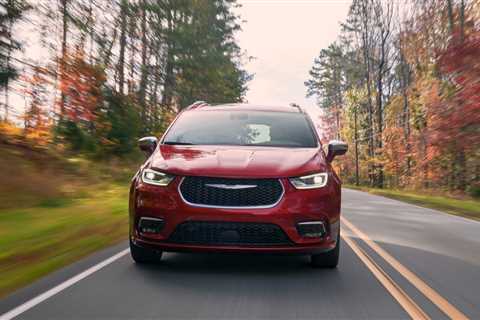 2017-2021 Chrysler Pacifica hybrid recalled due to battery fire risk