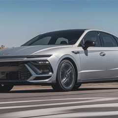 2025 Hyundai Sonata reintroduces entry-level SE trim, brings down the starting price