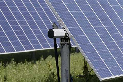 Investing in Renewable Energy: Incentives and Opportunities in Omaha, Nebraska