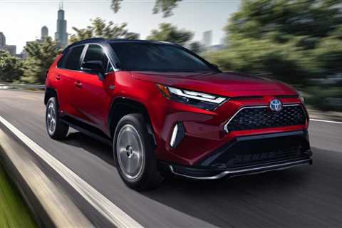 These cars have the longest driving range after a low fuel warning