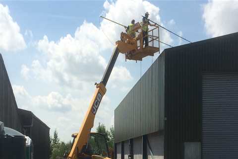 Old Town Roof Cleaning Residential And Commercial Call Today For A Free Quote Professional Roof..