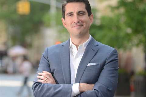 Kraken's Chief Legal Officer Exits, Eyes Role in Trump Administration