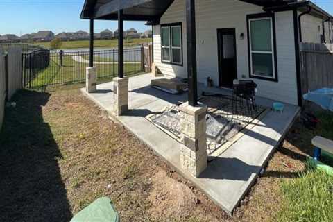 Seamless Collaboration: Roofing Contractors And Custom Home Builders In Houston